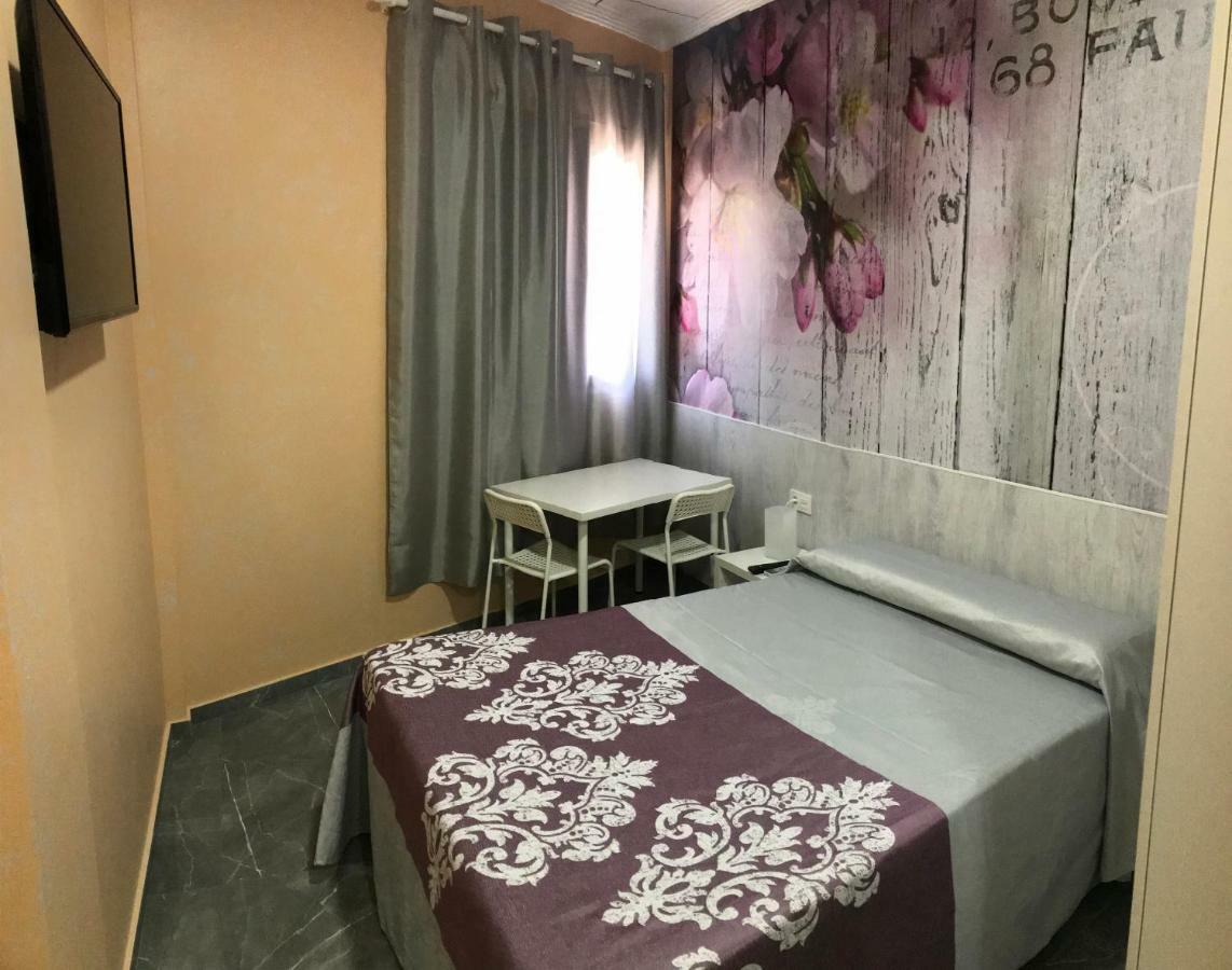 Hostal Kavanna Сан-Педро-де-Мерида Экстерьер фото